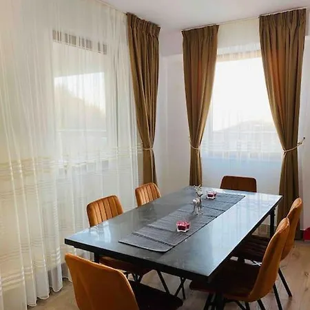 Modern With City-view Near Poiana *