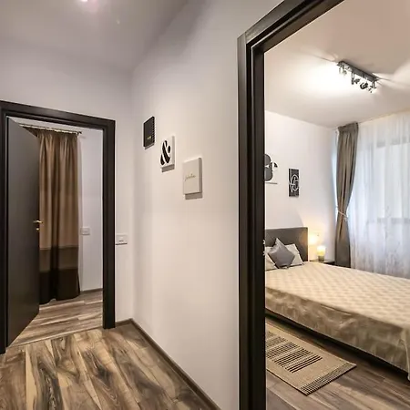 アパート Modern With City-view Near Poiana