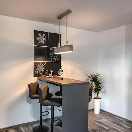 Modern With City-view Near Poiana アパート