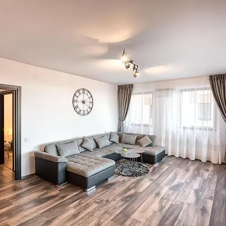Modern With City-view Near Poiana Διαμέρισμα *
