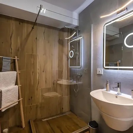 Modern With City-view Near Poiana