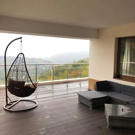 Modern With City-view Near Poiana アパート *