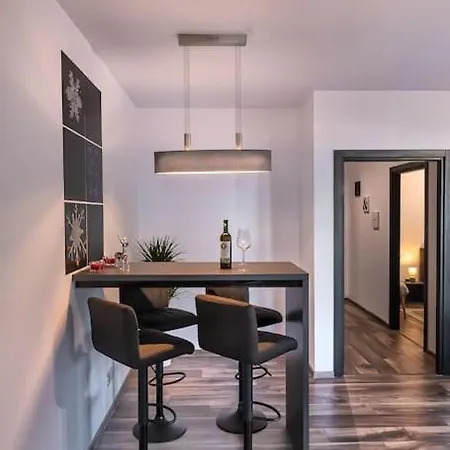 Modern With City-view Near Poiana アパート ブラショフ