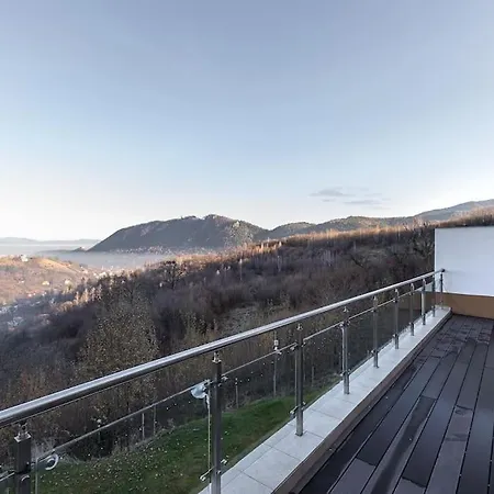 Modern With City-view Near Poiana アパート *