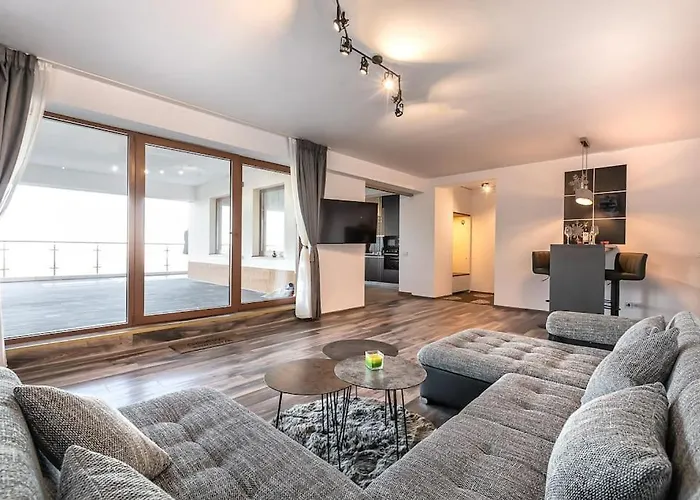 Modern With City-view Near Poiana