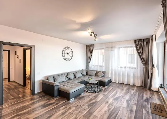 Modern With City-view Near Poiana Апартаменты *