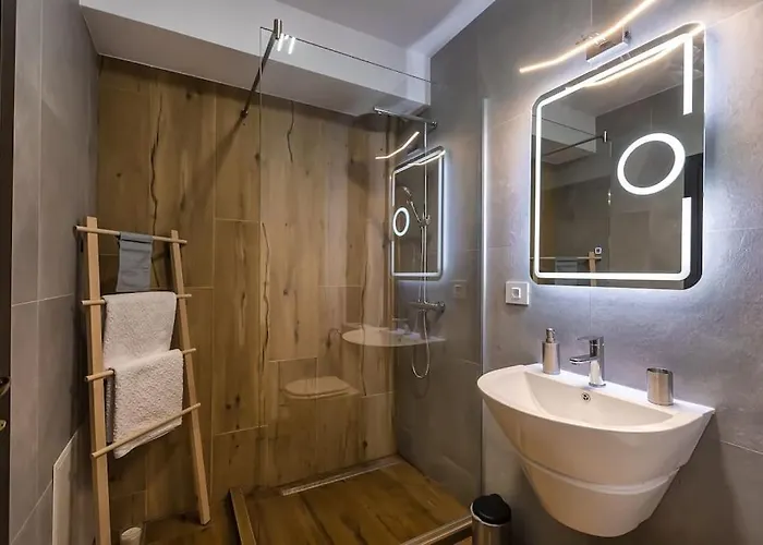 Modern With City-view Near Poiana