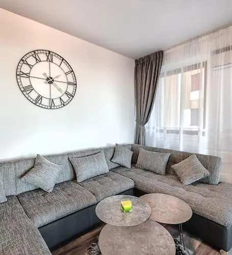 Modern With City-view Near Poiana Apartment *