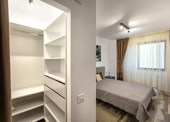 Modern With City-view Near Poiana Брашов