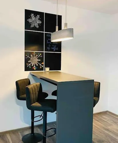 Апартаменты Modern With City-view Near Poiana *