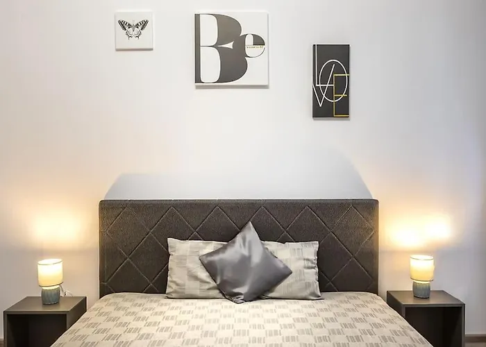 Апартаменты Modern With City-view Near Poiana *